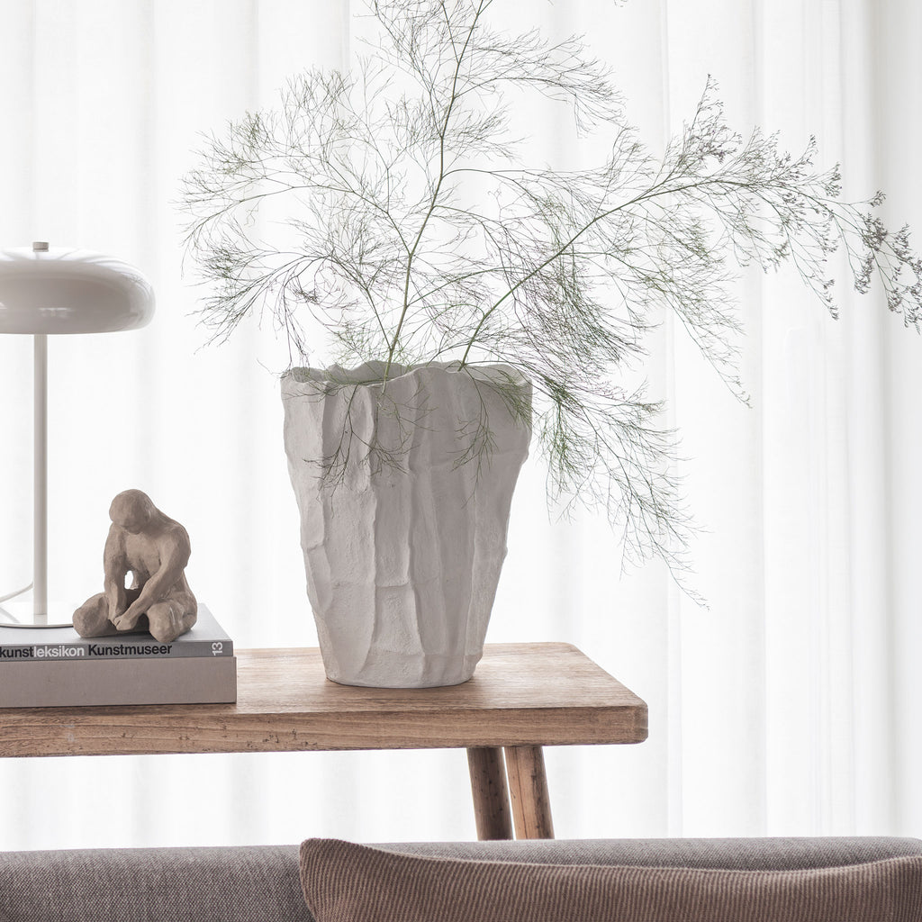 Mākslinieciska vāze