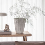 Mākslinieciska vāze