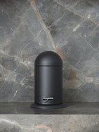 Atkritumu tvertne Ona